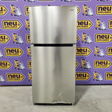 Vissani 18 cu. ft. Top Freezer Refrigerator in Stainless Steel, Garage Ready 25131SD308 - MDTF18SSR - Scratch & Dent (Moderate)