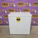 Vissani 7.0 cu. ft. Manual Defrost Chest Freezer with LED Light in White, Garage Ready HMCF7W5 - Scratch & Dent (Minor)