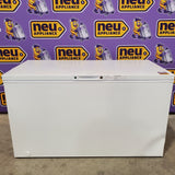 Frigidaire 15 Cu. Ft. Garage Ready Chest Freezer 25133SD427 - FFCL1542AW - Scratch & Dent (Major)