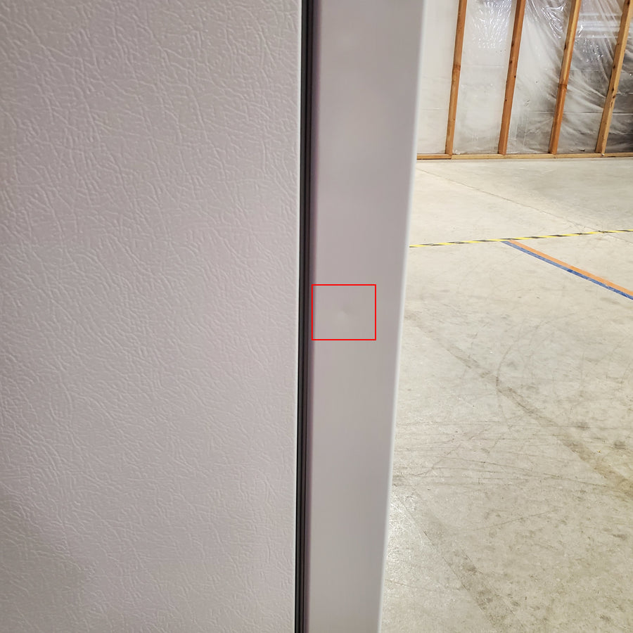 Frigidaire 20 Cu. Ft. Garage Ready Upright Freezer in White 3SD957 - FRUF2020AW - Scratch & Dent (Minor)