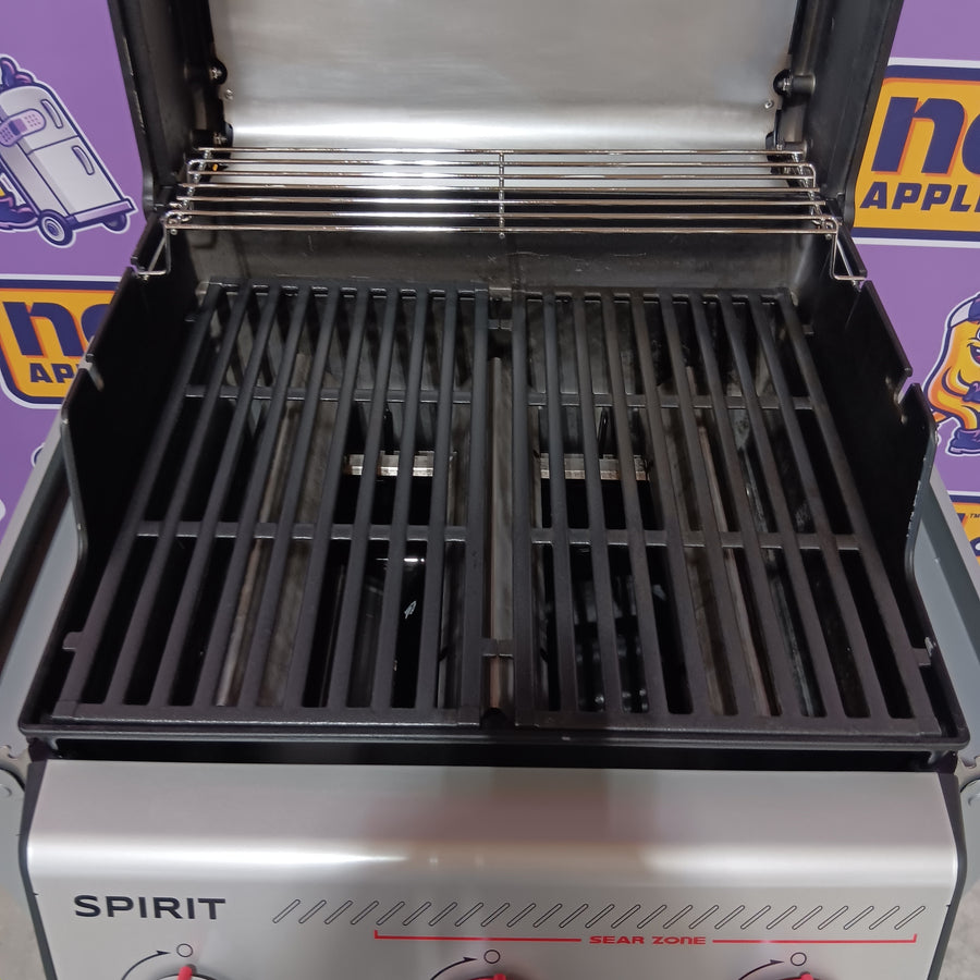 Weber Spirit E-325 3-Burner Propane Gas Grill in Black with Powerful Boost Burners 22521696 - E-325 - Certified Refurbished