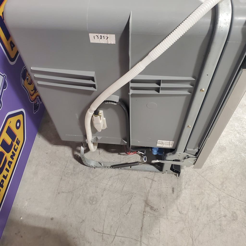 Pictures of 24 in. Stainless Steel Frigidaire Front Control Built In Dishwasher with 5-Level Wash System - Scratch & Dent - Minor - Neu Appliance Outlet - Discount Appliance Outlet in Austin, Tx