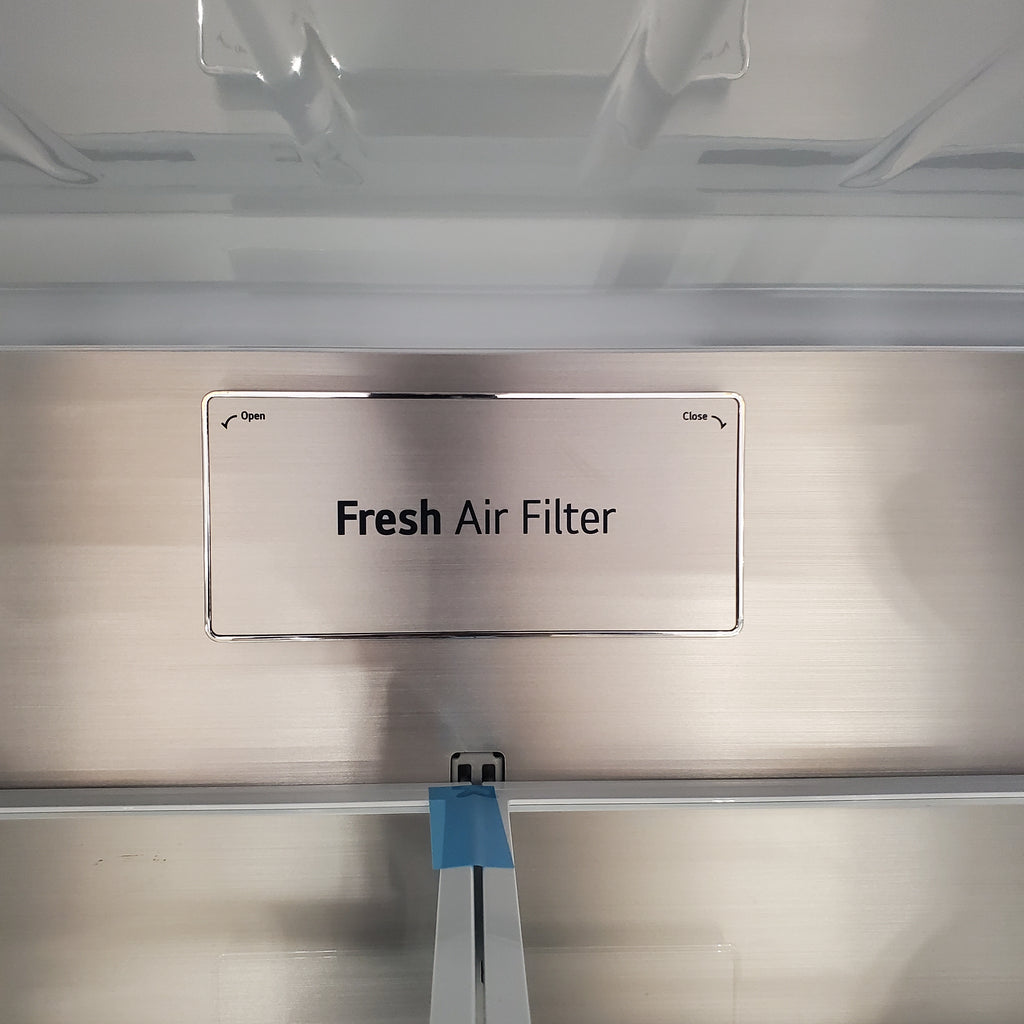 Pictures of 26.5-cu ft Counter-depth Smart French Door Refrigerator with Ice Maker (Stainless Steel) ENERGY STAR -LRFLC2706S -Scratch and Dent (Minor) - Neu Appliance Outlet - Discount Appliance Outlet in Austin, Tx