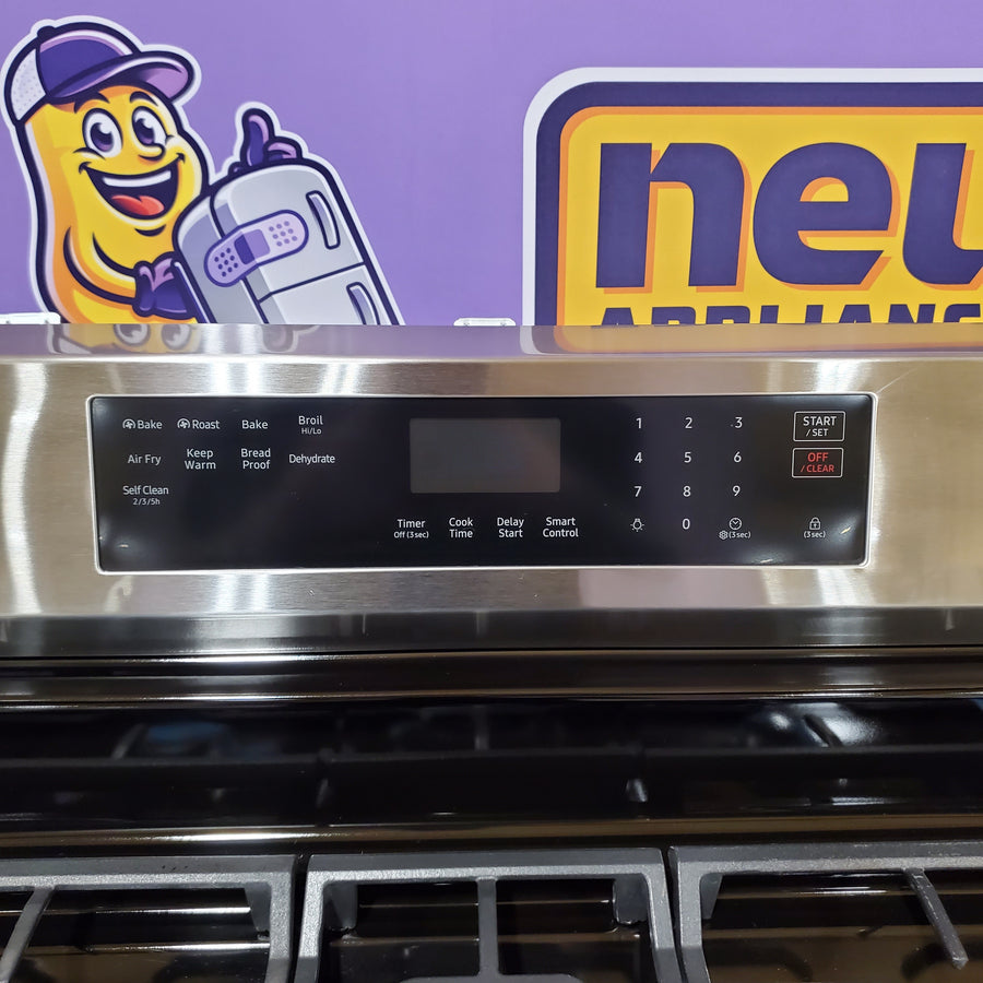 Samsung Smart Freestanding Gas 6.0 Cu. Ft. Range with No Preheat Air Fry and Convection in Stainless Steel 22131SD83 - NX60A6511SS - Open Box