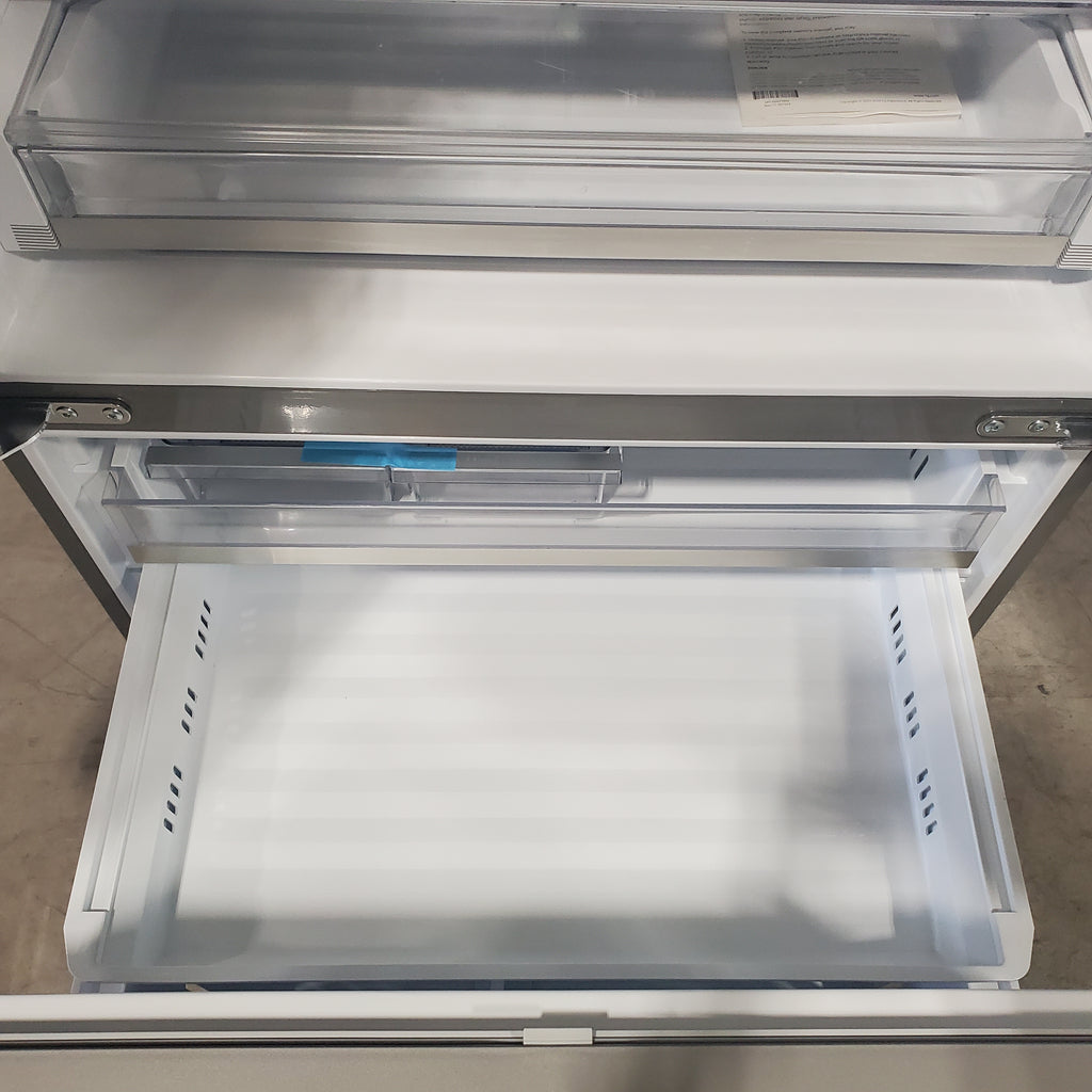 Pictures of LG 26 cu. ft. Smart Counter-Depth MAX French Door Refrigerator with 4 types of ice in PrintProof Stainless Steel-LRYXC2606S-Open Box - Neu Appliance Outlet - Discount Appliance Outlet in Austin, Tx