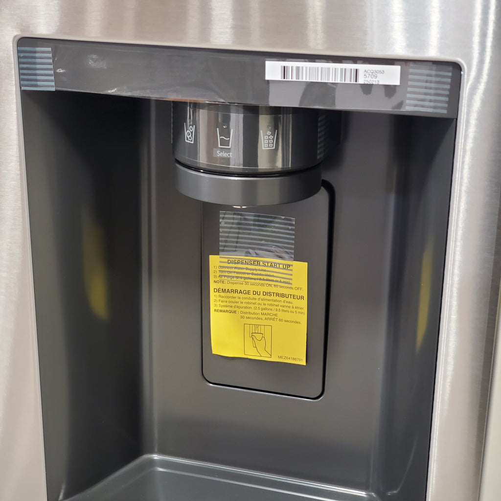 LG 31 cu. ft. Smart Standard-Depth MAX™ French Door Refrigerator with Dual Ice 3SD919 - LRFXS3106S - Scratch & Dent (Minor)