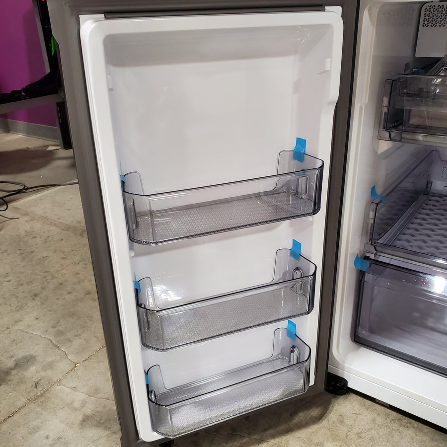Samsung Bespoke 4-Door Flex™ Refrigerator (29 cu. ft.) with Beverage Center™ 22SD027 - RF29DB9600AP - Scratch & Dent (Minor)