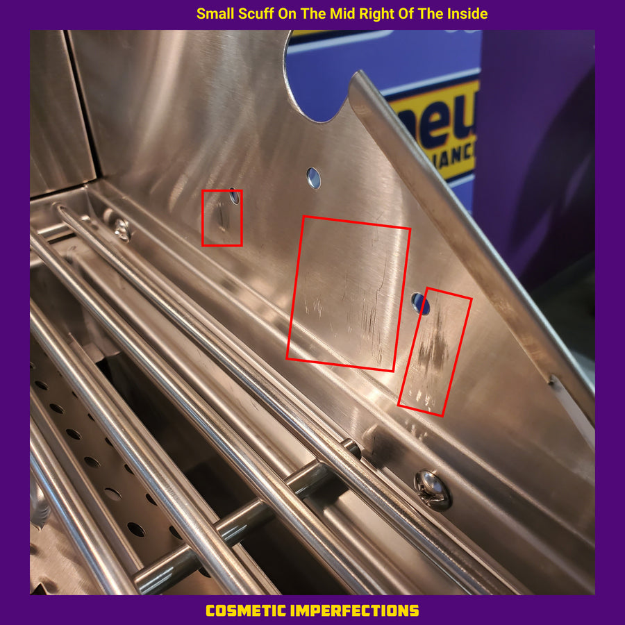 Coyote 42 Inch Built-In Grill with 5 Infinity Burners™, 1275 sq. in. Cooking Surface, Interior Grill Lighting and Integrated Wing Guard C2C42NG - Scratch & Dent (Minor)