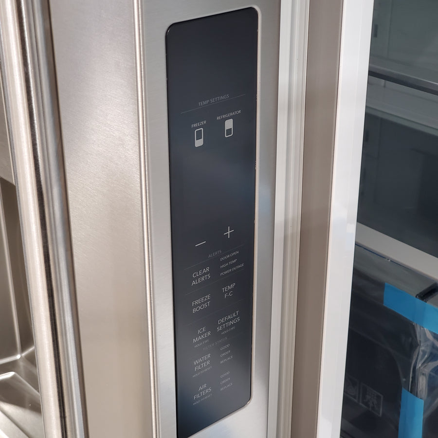 Frigidaire Counter-Depth Professional ENERGY STAR 22.6 Cu. Ft. French Door with CrispSeal® Plus Crispers with Auto Humidity 4SD447 - PRFC2383AF - Scratch & Dent (Moderate)