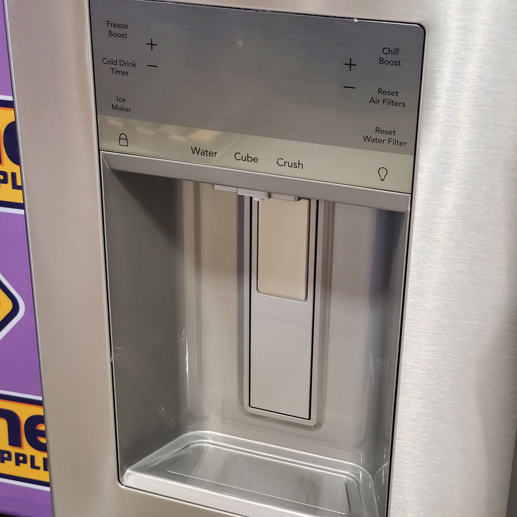 Frigidaire 27.8-cu ft ENERGY STAR French Door Refrigerator with Dual Ice Maker in Fingerprint Resistant Stainless Steel - 3SD764 - GRFS2853AF - Scratch & Dent (Minor)