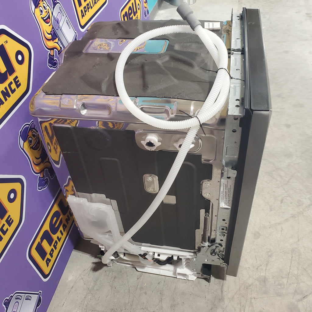 Pictures of KitchenAid 24-in Front Control Built-in Dishwasher With Third Rack ( Stainless Steel with PRINTSHIELD Finish )-KDFE204KPS-Scratch and Dent(Minor) - Neu Appliance Outlet - Discount Appliance Outlet in Austin, Tx