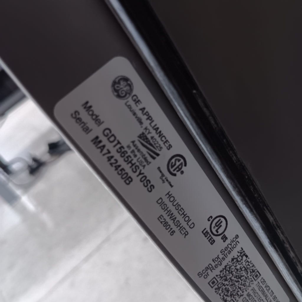 Pictures of GE ENERGY STAR® Top Control Hybrid Tub Dishwasher with 52 dBA and Dry Boost GDT565HSYSS - New in Box - Neu Appliance Outlet - Discount Appliance Outlet in Austin, Tx