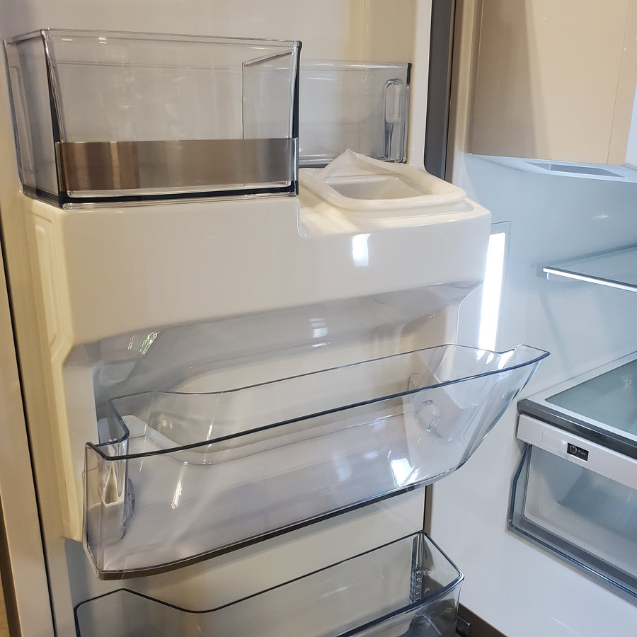 Bertazzoni 36 Inch Freestanding 4-Door French Door Refrigerator with 21.6 Cu. Ft. Total Capacity, Precise Temperature, Individual Quattro Temp Zone Drawer, and Dual Humidity-Controlled Crispers REF36FDFZXNT - Scratch & Dent (Moderate)