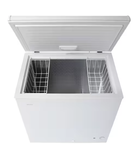 Vissani 6.9 cu. ft. Manual Defrost Chest Freezer in White, Garage Ready with LED Light Type SA321 - DCM7QRWW - Open Box