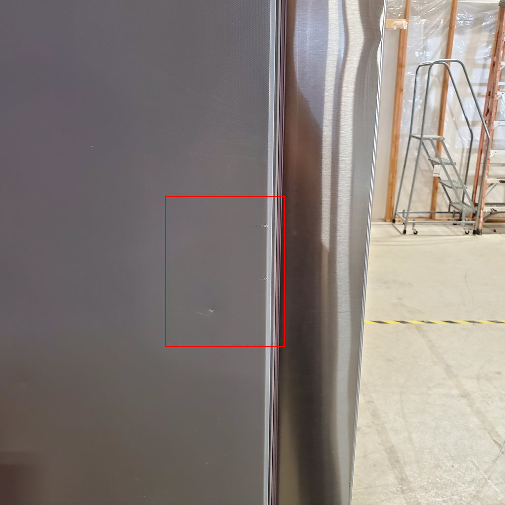 LG 26 cu. ft. Smart InstaView® Counter-Depth MAX™ French Door Refrigerator 17SD118 - LRFOC2606S - Scratch & Dent (Minor)