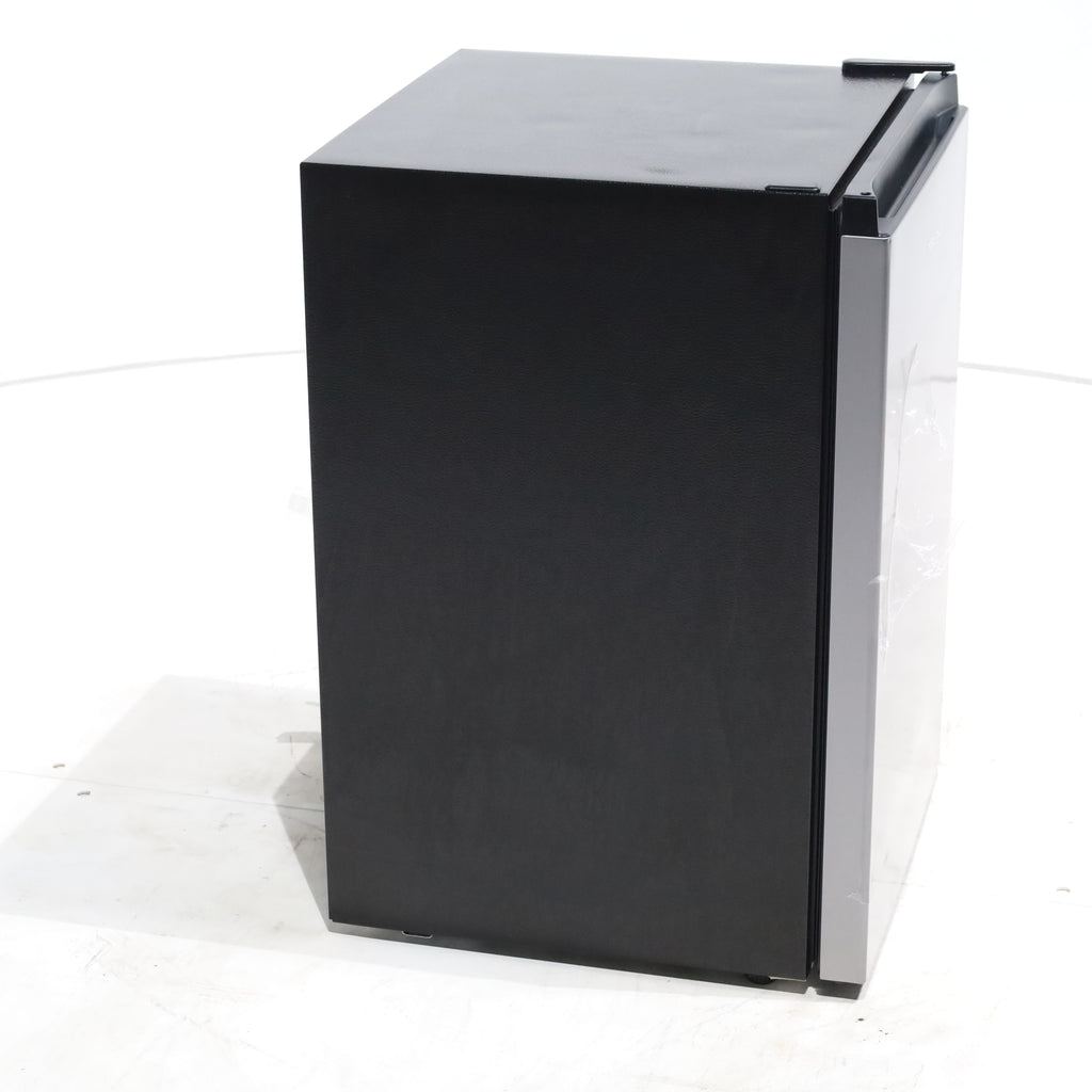 Pictures of 17.5 in Silver ENERGY STAR Hisense 2.5 cu. ft. Mini Fridge with Reversible Door - Scratch & Dent - Minor - Neu Appliance Outlet - Discount Appliance Outlet in Austin, Tx