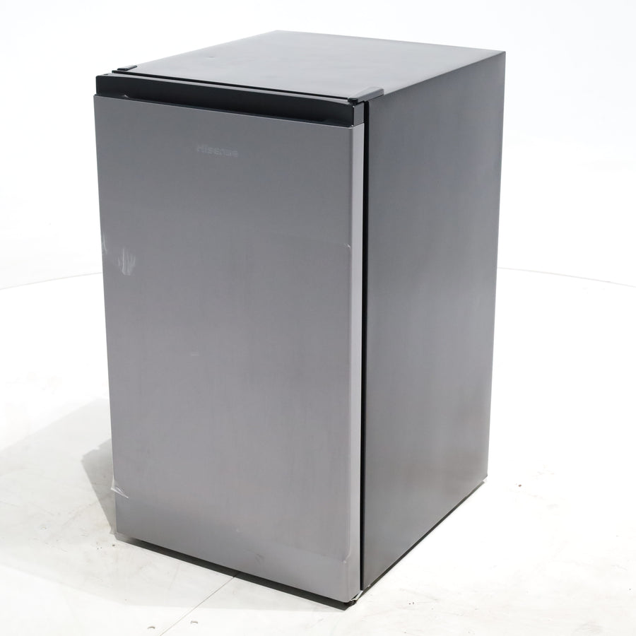18.7 in. Silver ENERGY STAR Hisense 4.4 cu. ft. Mini Fridge with 2L Beverage Storage - Scratch & Dent - Minor