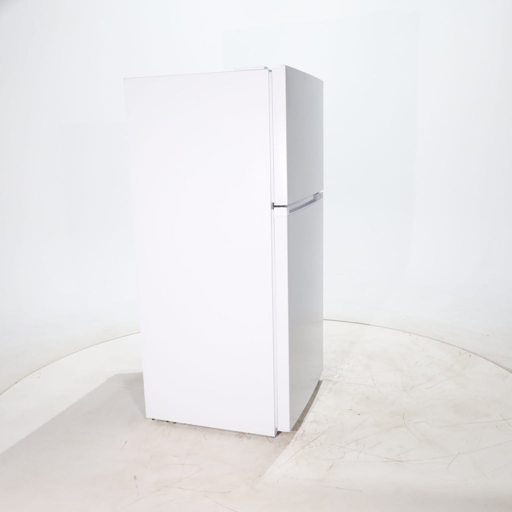 Pictures of White ENERGY STAR Midea 18.1 cu. ft. Top Freezer Refrigerator with Reversible Door - Scratch & Dent - Minor - Neu Appliance Outlet - Discount Appliance Outlet in Austin, Tx