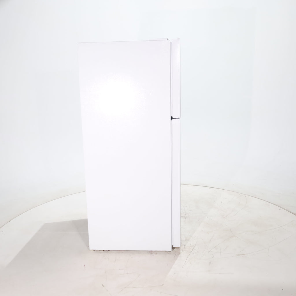 Pictures of White ENERGY STAR Midea 18.1 cu. ft. Top Freezer Refrigerator with Reversible Door - Scratch & Dent - Minor - Neu Appliance Outlet - Discount Appliance Outlet in Austin, Tx