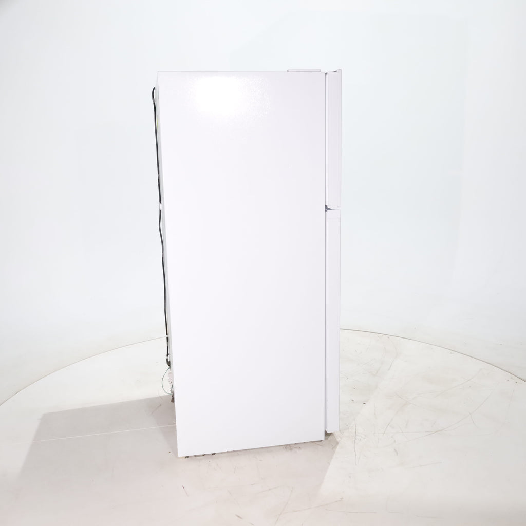 Pictures of White ENERGY STAR Midea 18.1 cu. ft. Top Freezer Refrigerator with Reversible Door - Scratch & Dent - Minor - Neu Appliance Outlet - Discount Appliance Outlet in Austin, Tx