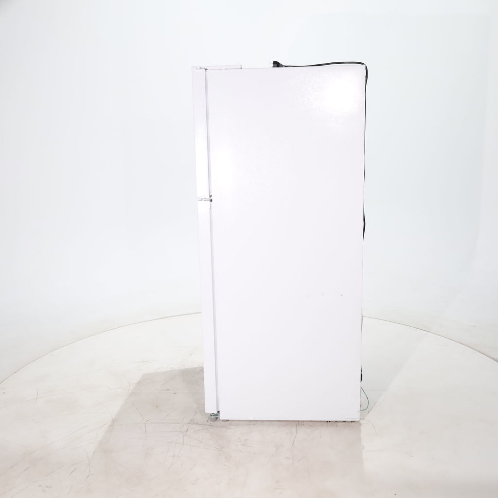 Pictures of White ENERGY STAR Midea 18.1 cu. ft. Top Freezer Refrigerator with Reversible Door - Scratch & Dent - Minor - Neu Appliance Outlet - Discount Appliance Outlet in Austin, Tx
