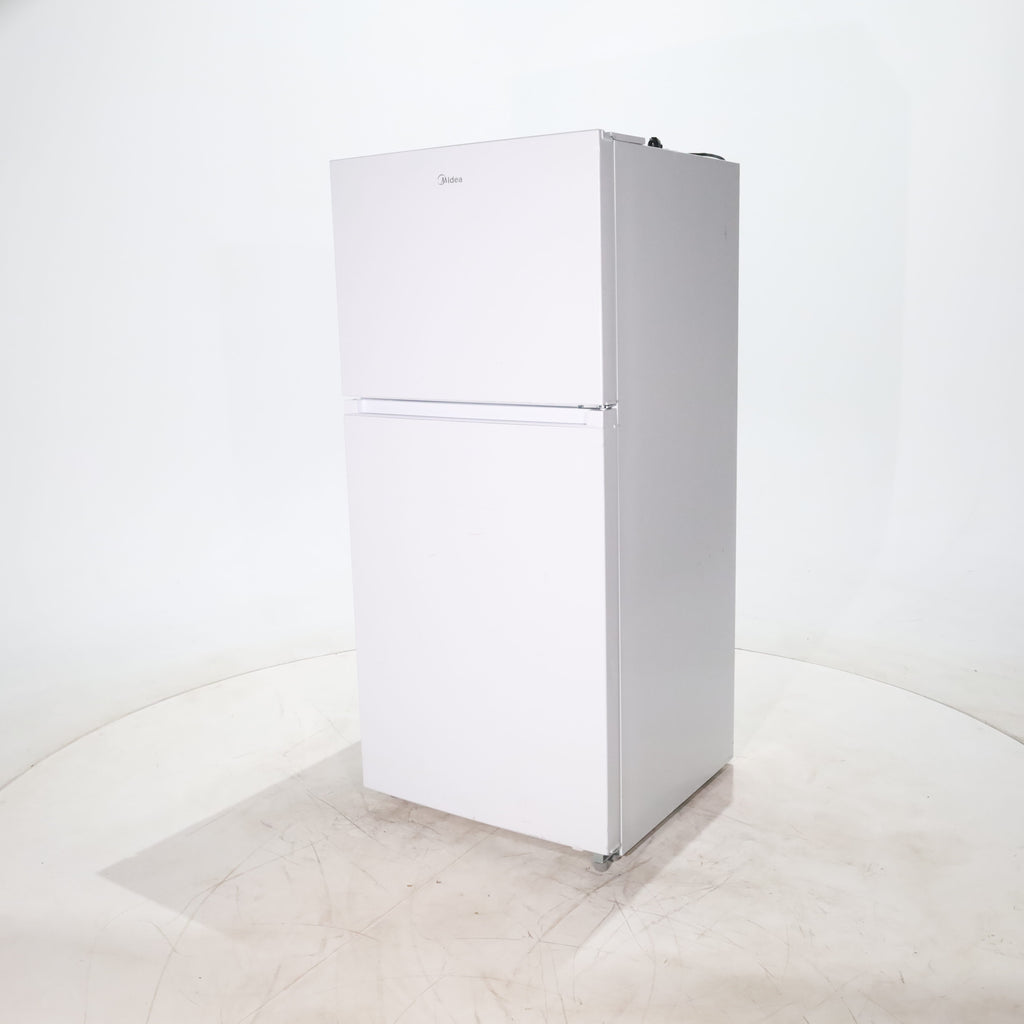 Pictures of White ENERGY STAR Midea 18.1 cu. ft. Top Freezer Refrigerator with Reversible Door - Scratch & Dent - Minor - Neu Appliance Outlet - Discount Appliance Outlet in Austin, Tx