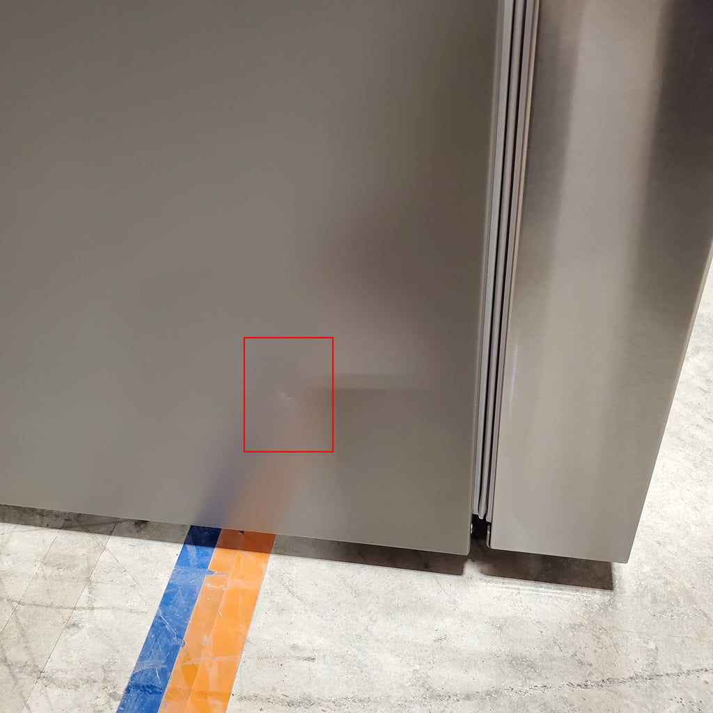 LG 31 cu. ft. Smart Standard-Depth MAX™ French Door Refrigerator with Dual Ice 3SD919 - LRFXS3106S - Scratch & Dent (Minor)