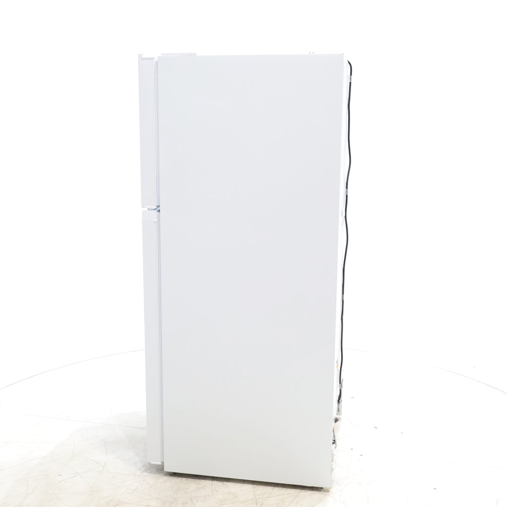 Pictures of White ENERGY STAR Midea 18.1 cu. ft. Top Freezer Refrigerator with Reversible Door - Scratch & Dent - Minor - Neu Appliance Outlet - Discount Appliance Outlet in Austin, Tx