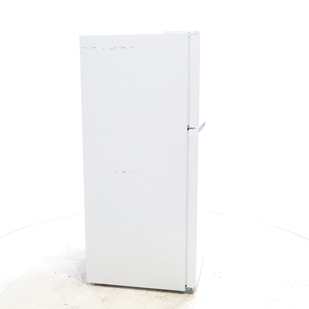 Pictures of White ENERGY STAR Midea 18.1 cu. ft. Top Freezer Refrigerator with Reversible Door - Scratch & Dent - Minor - Neu Appliance Outlet - Discount Appliance Outlet in Austin, Tx
