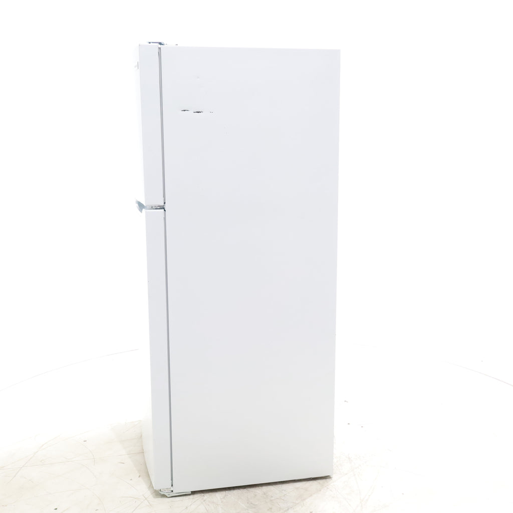 Pictures of White Frigidaire 18.3 cu. ft. Top Freezer Refrigerator with Garage-Ready Design - Scratch & Dent - Moderate - Neu Appliance Outlet - Discount Appliance Outlet in Austin, Tx
