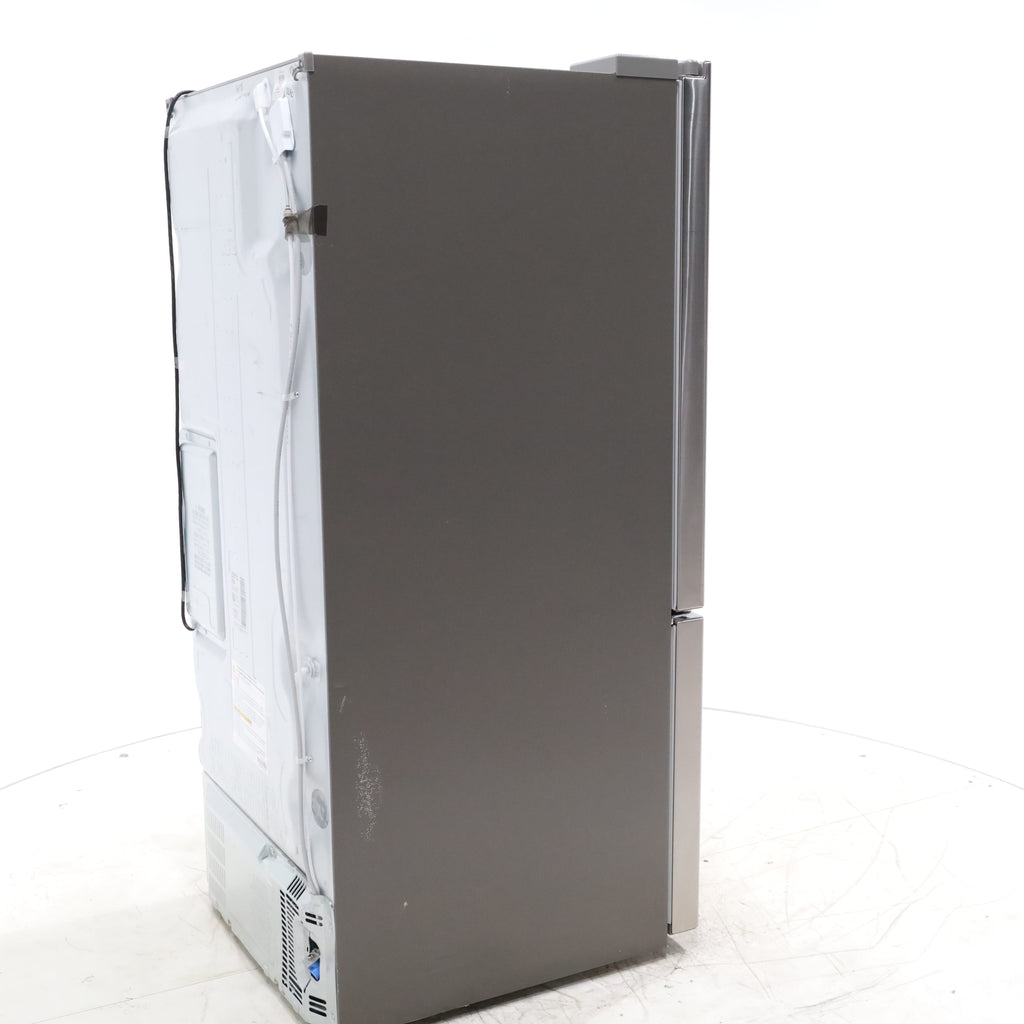 Pictures of 30" Wide Stainless Steel ENERGY STAR LG 21.8 cu. ft. French Door 3 Door Refrigerator with Exterior Water Dispenser - Scratch & Dent - Minor - Neu Appliance Outlet - Discount Appliance Outlet in Austin, Tx