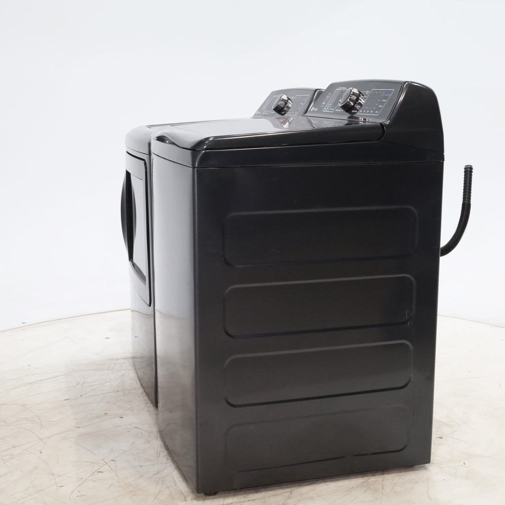 Pictures of Diamond Gray ENERGY STAR GE Profile 5.4 cu. ft. Top Load Washing Machine with FlexDispense and Diamond Gray ENERGY STAR GE Profile 7.4 cu. ft. Gas Dryer with Steam - Scratch & Dent - Moderate - Neu Appliance Outlet - Discount Appliance Outlet in Austin, Tx