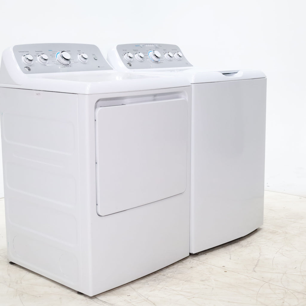 Pictures of ENERGY STAR GE 4.6 cu. ft. Top Load Washing Machine with Stainless Steel Basket and 7.2 cu. ft. Electric Dryer with HE Sensor Dry - Scratch & Dent - Minor - Neu Appliance Outlet - Discount Appliance Outlet in Austin, Tx