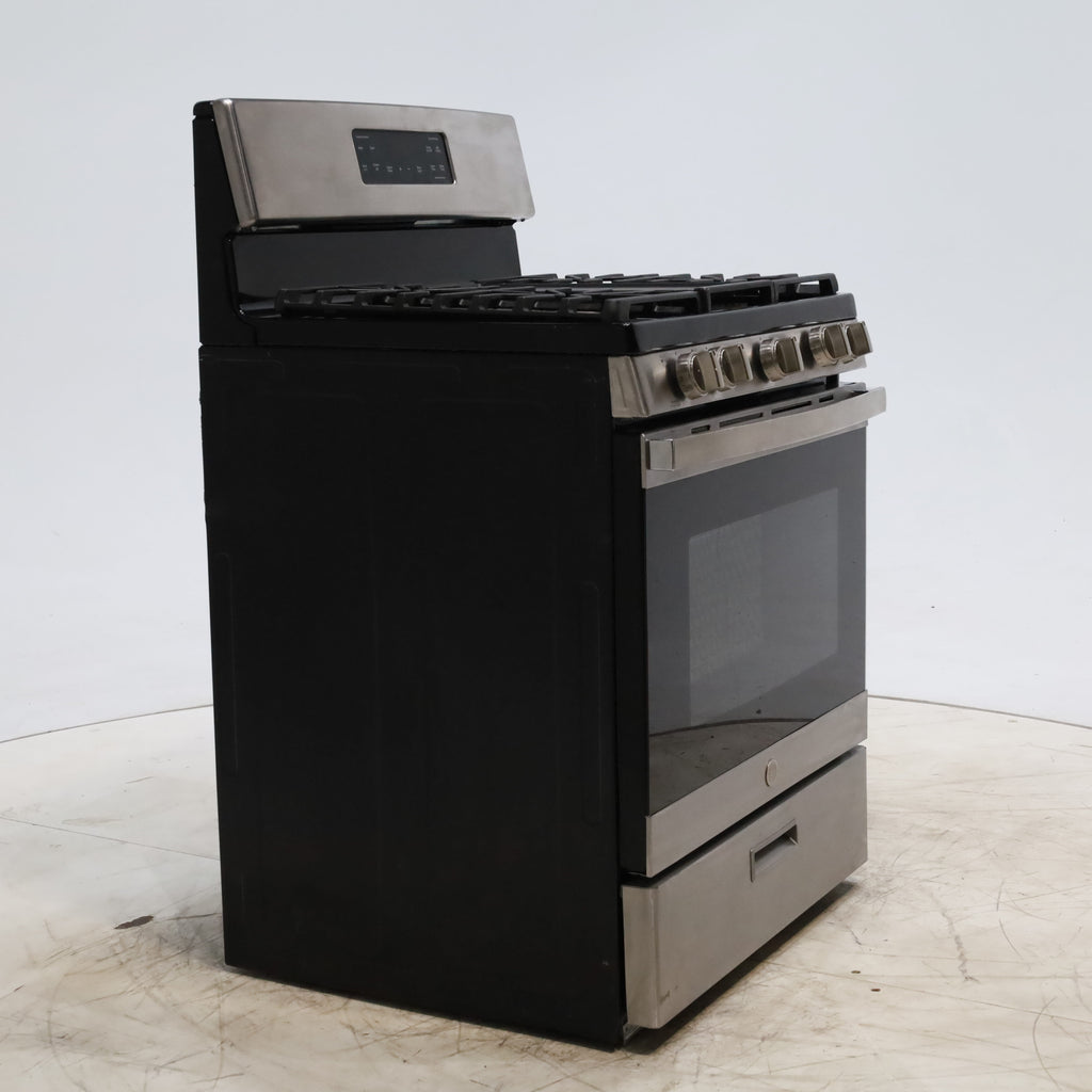 Pictures of Stainless Steel GE 5.0 cu. ft. Freestanding 5 Burner Gas Range with Cast-Iron Grates - Scratch & Dent - Minor - Neu Appliance Outlet - Discount Appliance Outlet in Austin, Tx