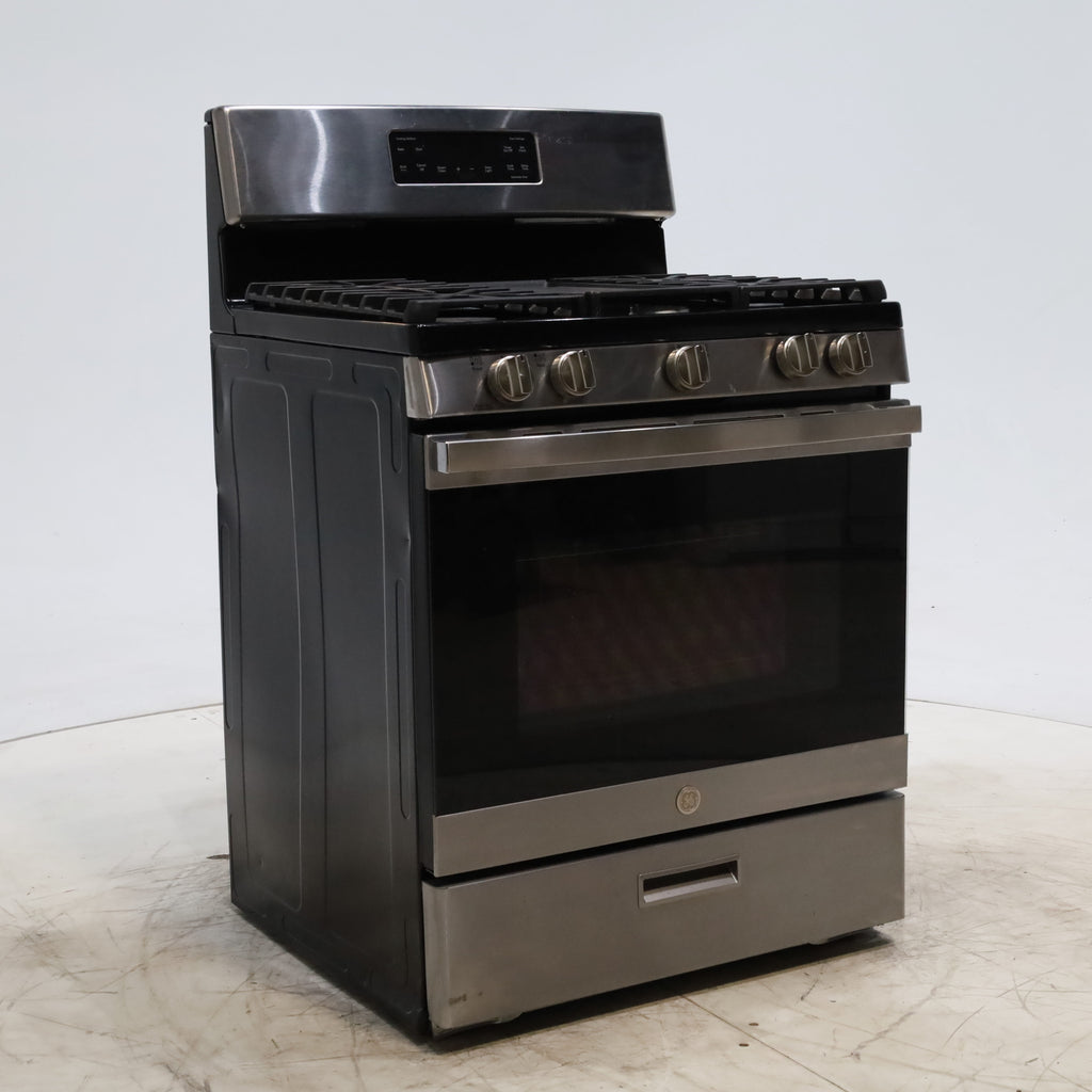 Pictures of Stainless Steel GE 5.0 cu. ft. Freestanding 5 Burner Gas Range with Cast-Iron Grates - Scratch & Dent - Minor - Neu Appliance Outlet - Discount Appliance Outlet in Austin, Tx