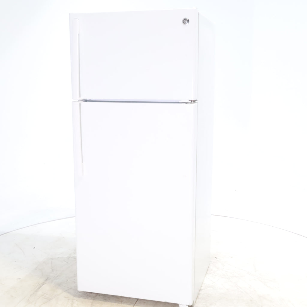 Pictures of 28" Wide GE 17.5 Cu. Ft. Top-Freezer Refrigerator with Adjustable Shelving- Certified Refurbished - Neu Appliance Outlet - Discount Appliance Outlet in Austin, Tx