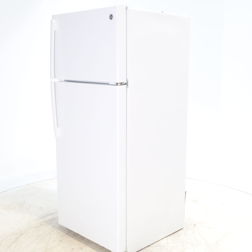 Pictures of 28" Wide GE 17.5 Cu. Ft. Top-Freezer Refrigerator with Adjustable Shelving- Certified Refurbished - Neu Appliance Outlet - Discount Appliance Outlet in Austin, Tx