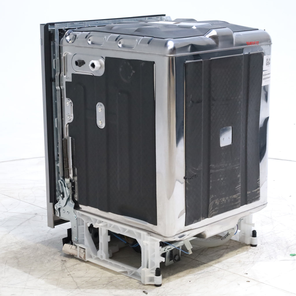 Pictures of Standard 24 in. Fingerprint Resistant Whirlpool Built In Dishwasher with 3rd Rack - Scratch & Dent - Minor - Neu Appliance Outlet - Discount Appliance Outlet in Austin, Tx