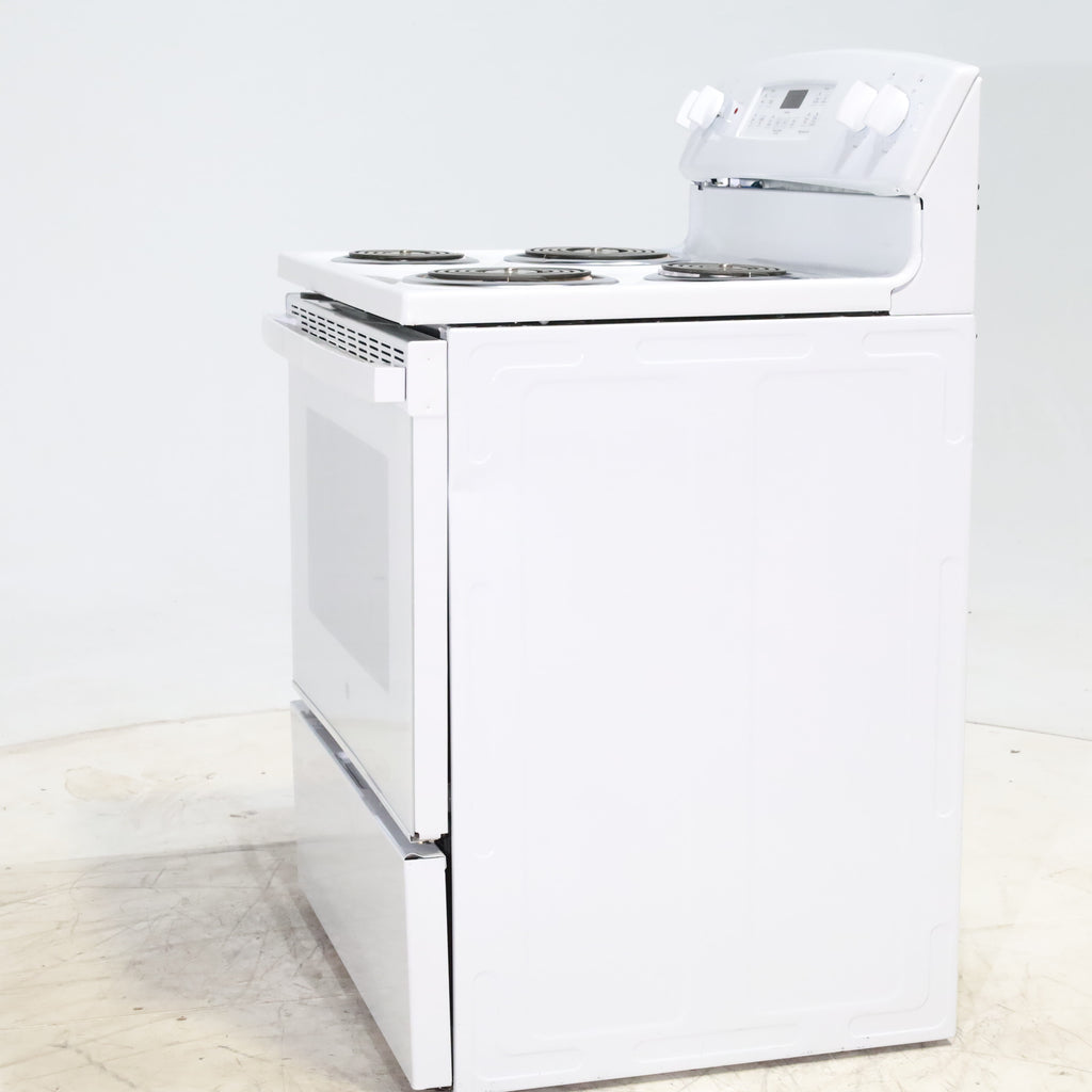 Pictures of White GE 5.0 cu. ft. Freestanding 4 Heating Element Electric Range with Dual Element Baking - Scratch & Dent - Minor - Neu Appliance Outlet - Discount Appliance Outlet in Austin, Tx