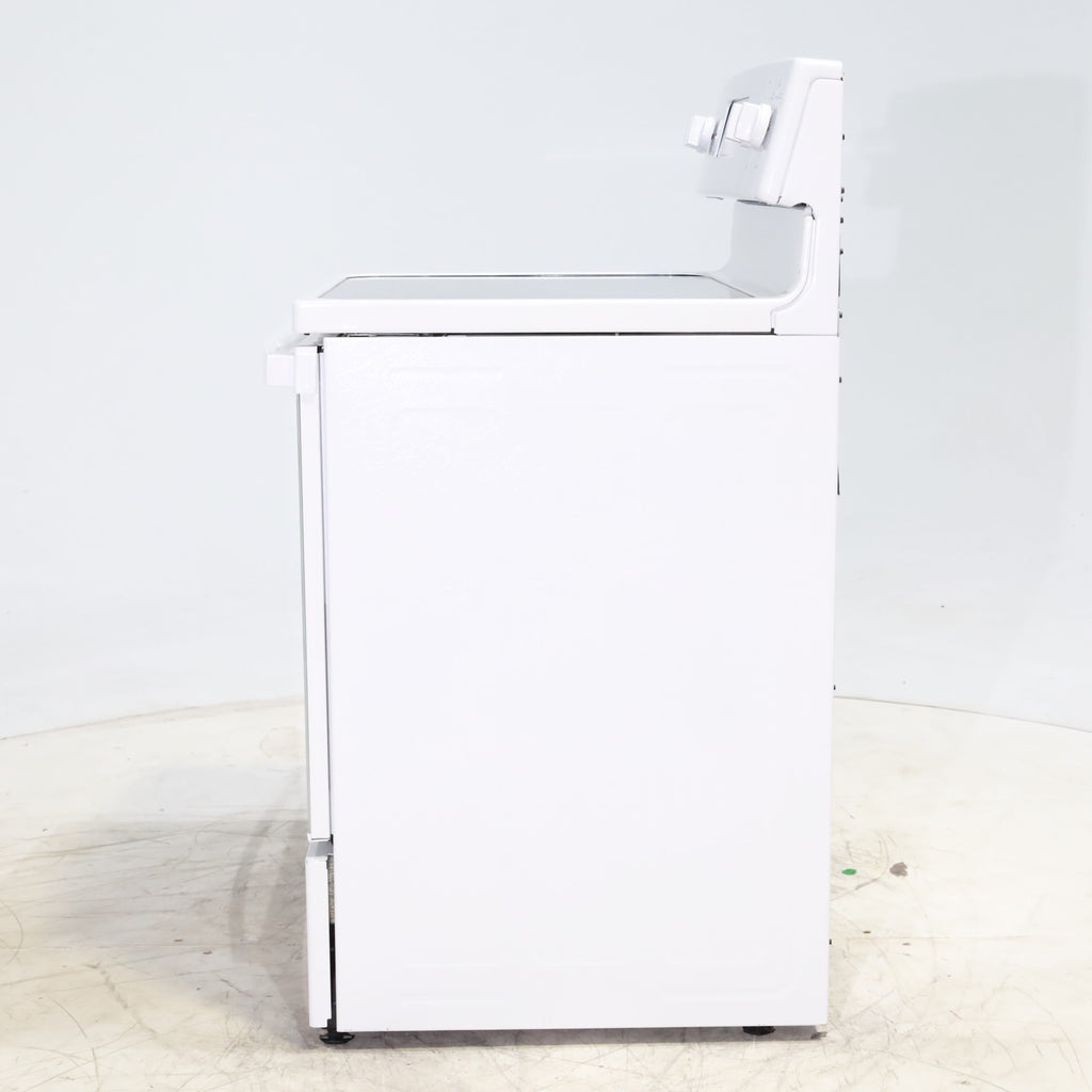 Pictures of White GE 5.3 cu. ft. 4 Element Freestanding Electric Range with Dual Element Baking - Scratch & Dent - Minor - Neu Appliance Outlet - Discount Appliance Outlet in Austin, Tx