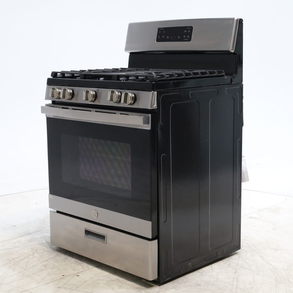 Pictures of Stainless Steel GE 5.0 cu. ft. Freestanding 5 Burner Gas Range with Cast-Iron Grates - Scratch & Dent - Minor - Neu Appliance Outlet - Discount Appliance Outlet in Austin, Tx