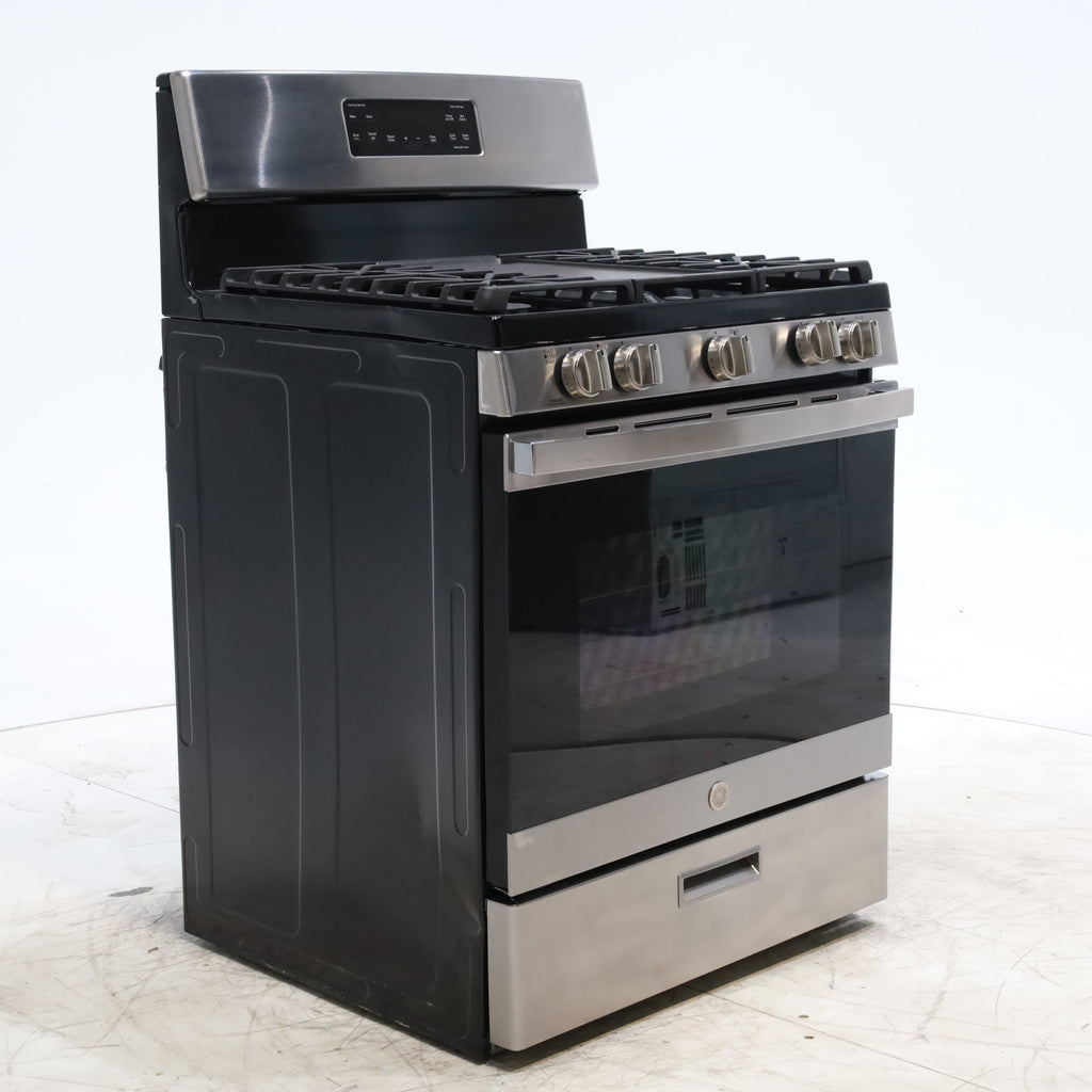 Pictures of Stainless Steel GE 5.0 cu. ft. Freestanding 5 Burner Gas Range with Cast-Iron Grates - Scratch & Dent - Minor - Neu Appliance Outlet - Discount Appliance Outlet in Austin, Tx