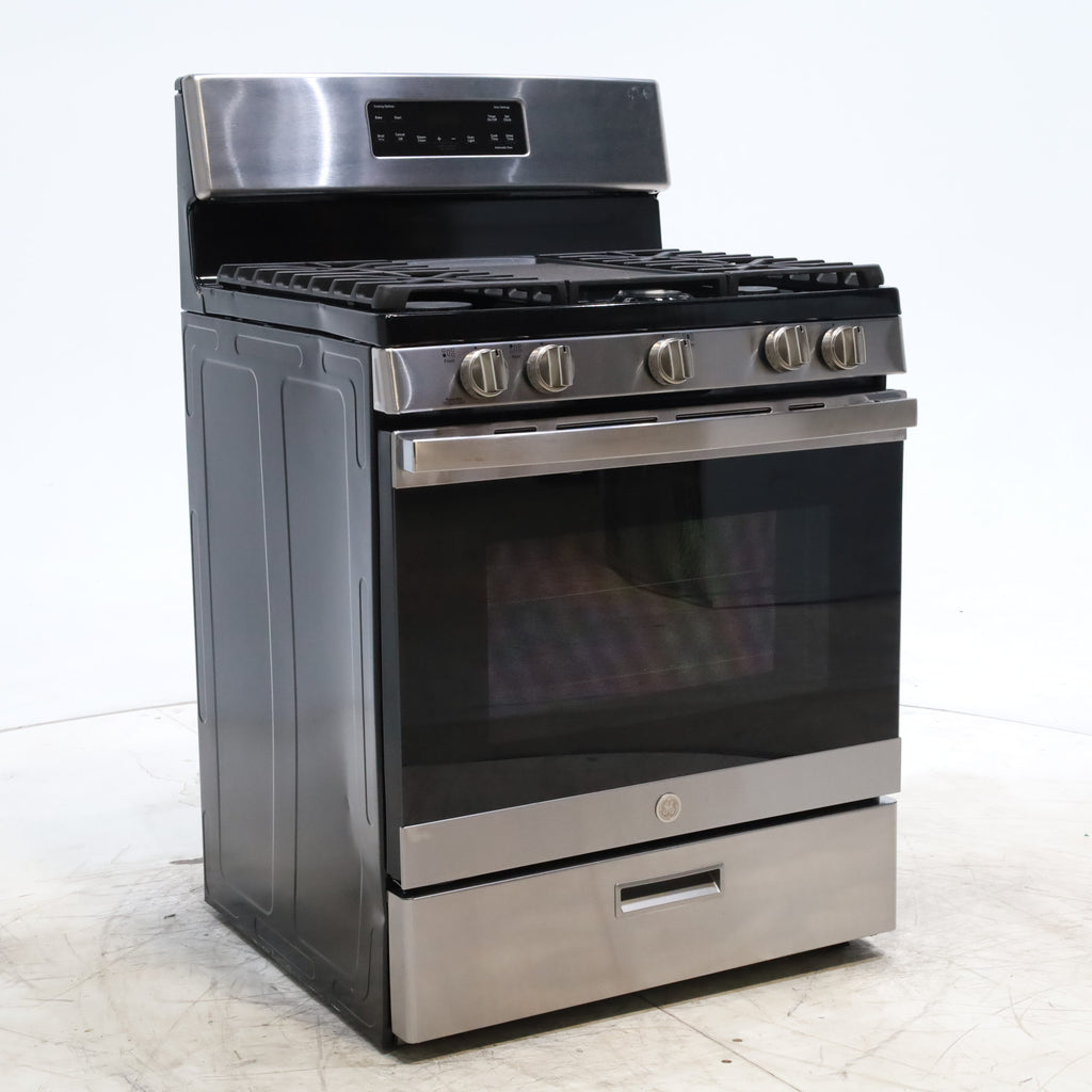 Pictures of Stainless Steel GE 5.0 cu. ft. Freestanding 5 Burner Gas Range with Cast-Iron Grates - Scratch & Dent - Minor - Neu Appliance Outlet - Discount Appliance Outlet in Austin, Tx