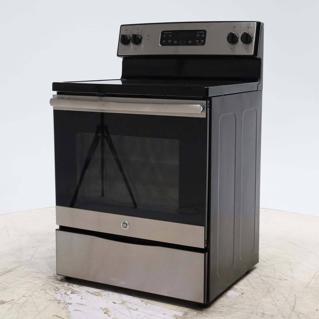 Pictures of GE Stainless Steel & Black Free-Standing Electric Range with 8" Power Boil Element - Certified Refurbished - Neu Appliance Outlet - Discount Appliance Outlet in Austin, Tx