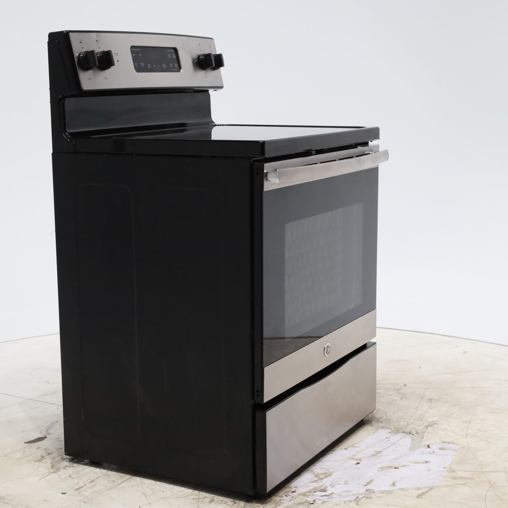 Pictures of GE Stainless Steel & Black Free-Standing Electric Range with 8" Power Boil Element - Certified Refurbished - Neu Appliance Outlet - Discount Appliance Outlet in Austin, Tx
