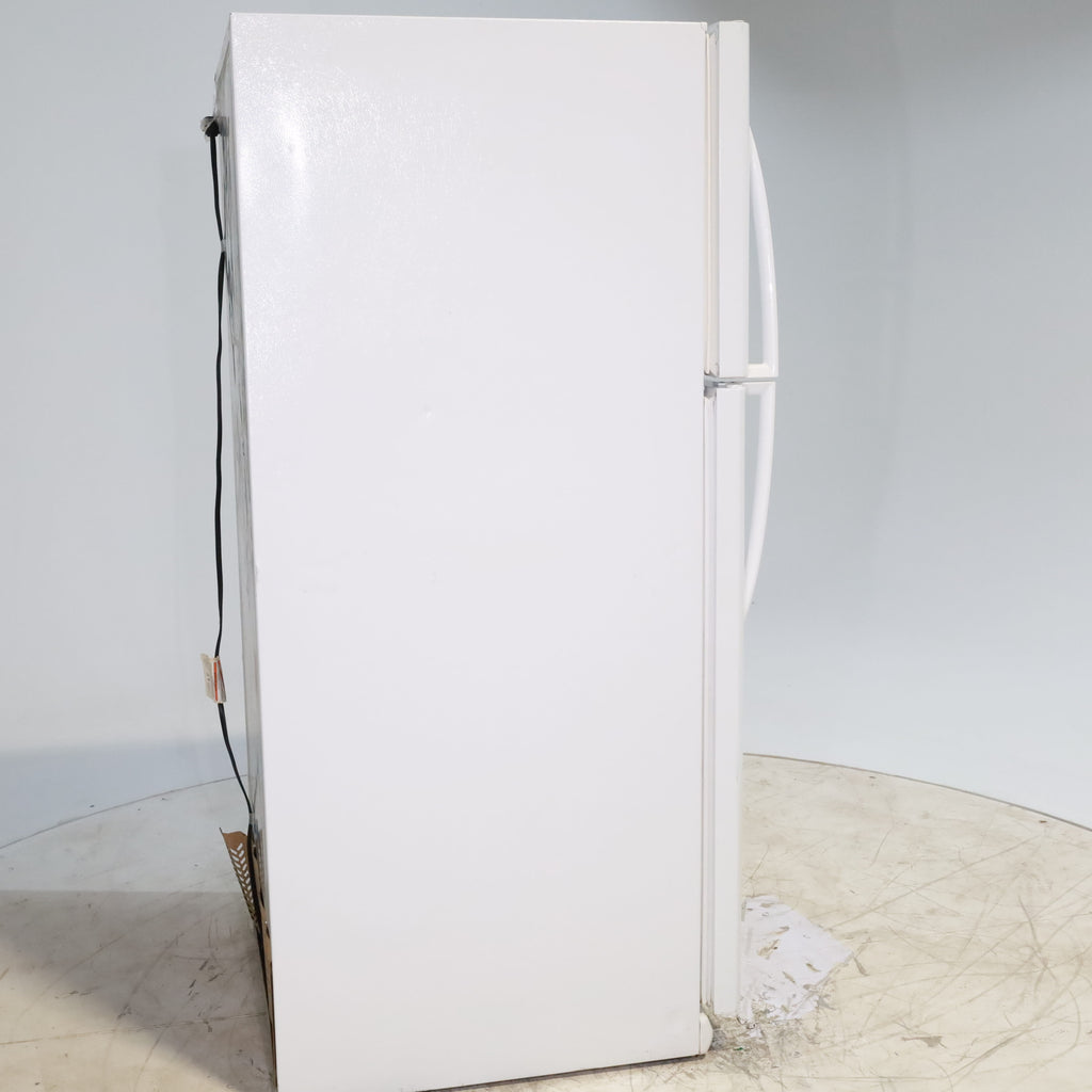 Pictures of 30 in. Wide White Frigidaire 20.4 cu. ft. Top Freezer Refrigerator with Reversible Doors - Certified Refurbished - Neu Appliance Outlet - Discount Appliance Outlet in Austin, Tx