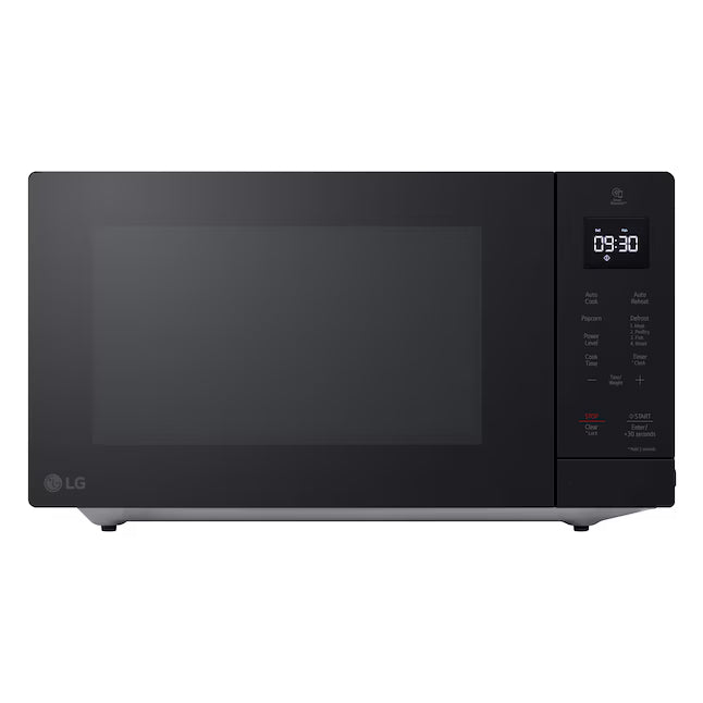 LG 1.1-cu ft 900-Watt Countertop Microwave in Black MSER1130B - New in Box
