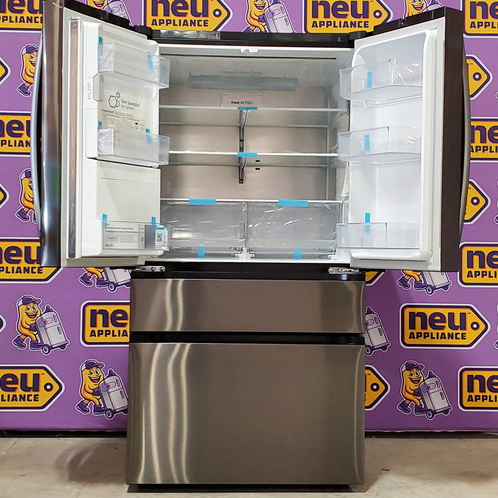 LG 29 cu. ft. Smart Standard-Depth MAX™ 4-Door French Door Refrigerator with Full-Convert Drawer™ 3SD929 - LF29H8330D - Scratch & Dent (Minor)