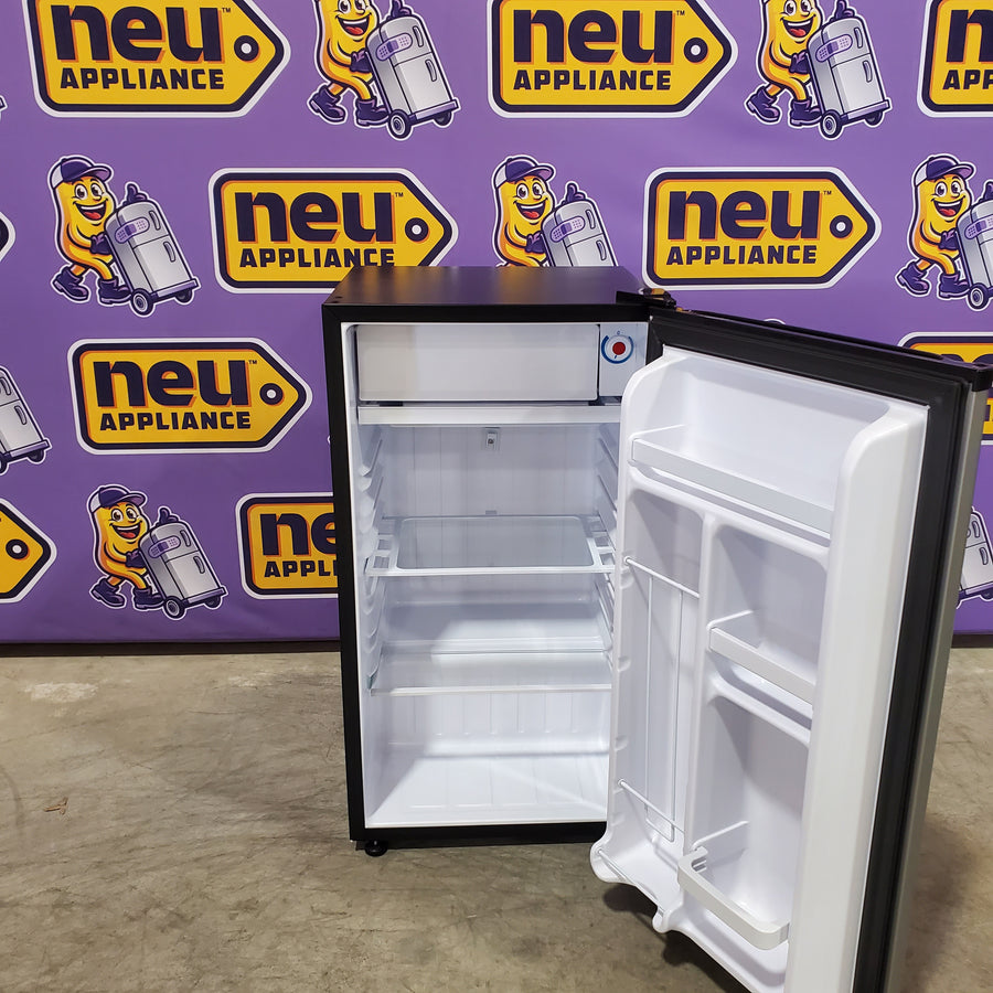 Frigidaire Gallery 3.2-cu ft Mini Fridge in Stainless Steel FGFR334B - Open Box