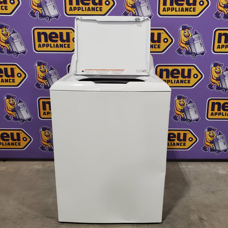 Hotpoint® 4.0 cu. ft. Capacity Washer with Cold Plus and Water Level Control HTW265ASWWW - Scratch & Dent (Minor) and Hotpoint® 6.2 cu. ft. vented Electric Dryer with Auto Dry 16148 - HTX26EASWWW - Scratch & Dent (Minor)